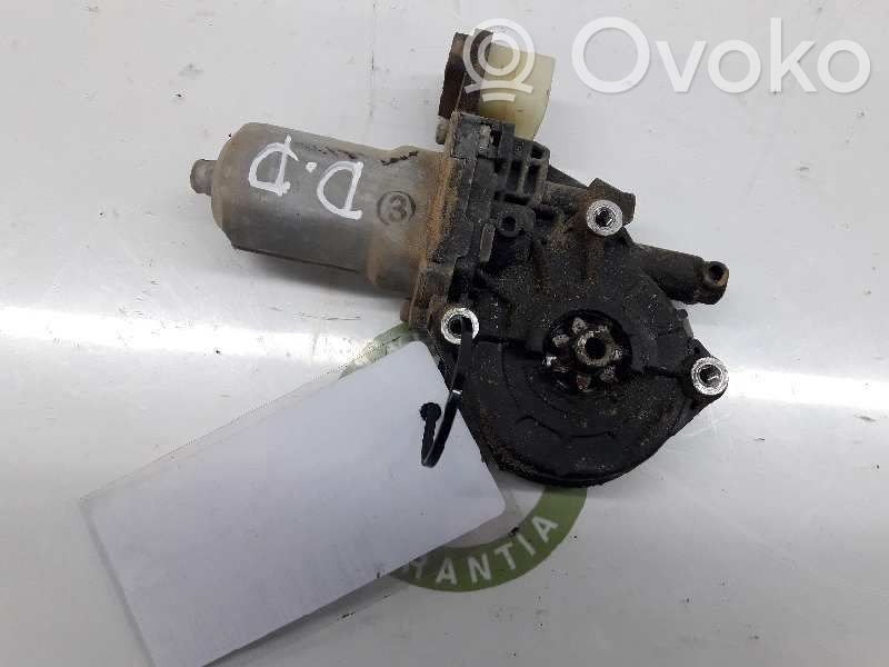 Mitsubishi L200 Motor macara geam ușă față 