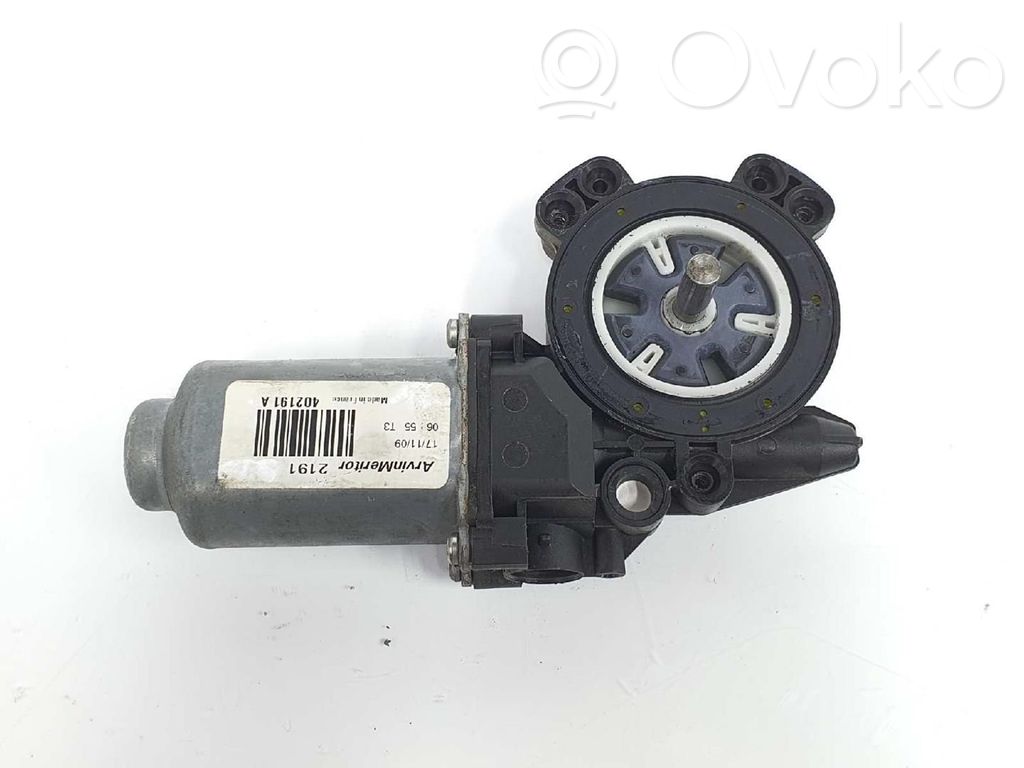 Nissan Qashqai Motor macara geam ușă spate 