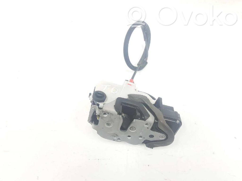 Opel Mokka X Zamek drzwi tylnych 