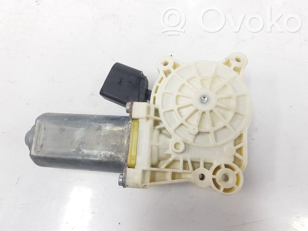 BMW X3 G01 Motorino alzacristalli della portiera anteriore