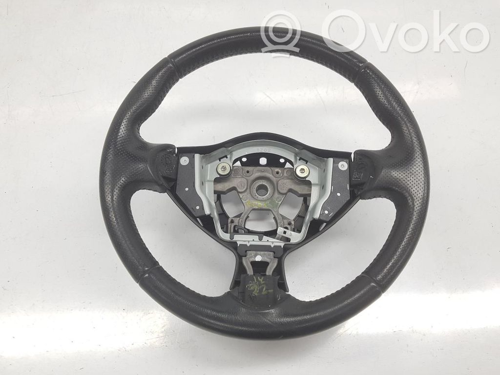 Nissan Juke I F15 Volante 