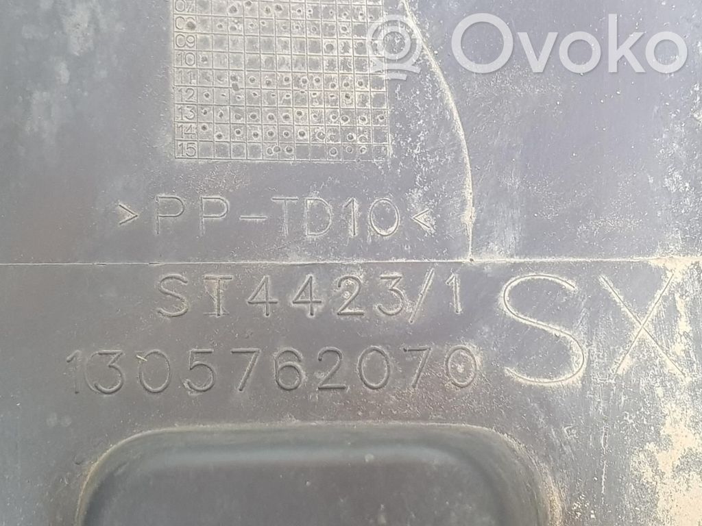 Peugeot Boxer Ornament colț bară spate 