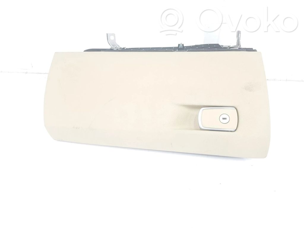BMW 4 F36 Gran coupe Glove box 