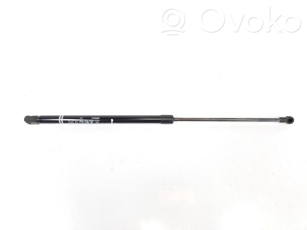 Volkswagen Golf VIII Amortyzator klapy tylnej bagażnika 