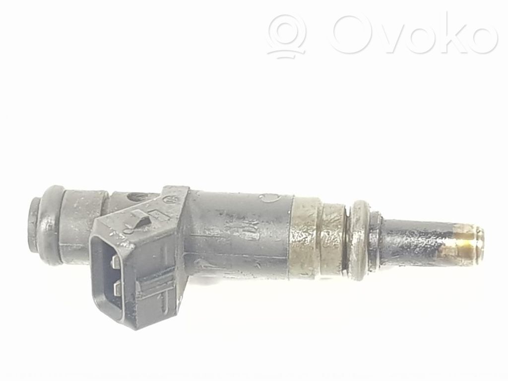 Inyector de combustible   13537506158,7506158
