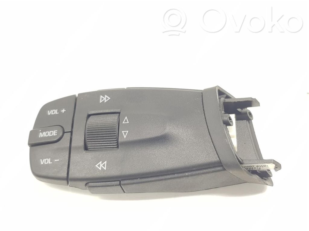 Seat Ibiza III (6L) Pulsanti/interruttori sul volante