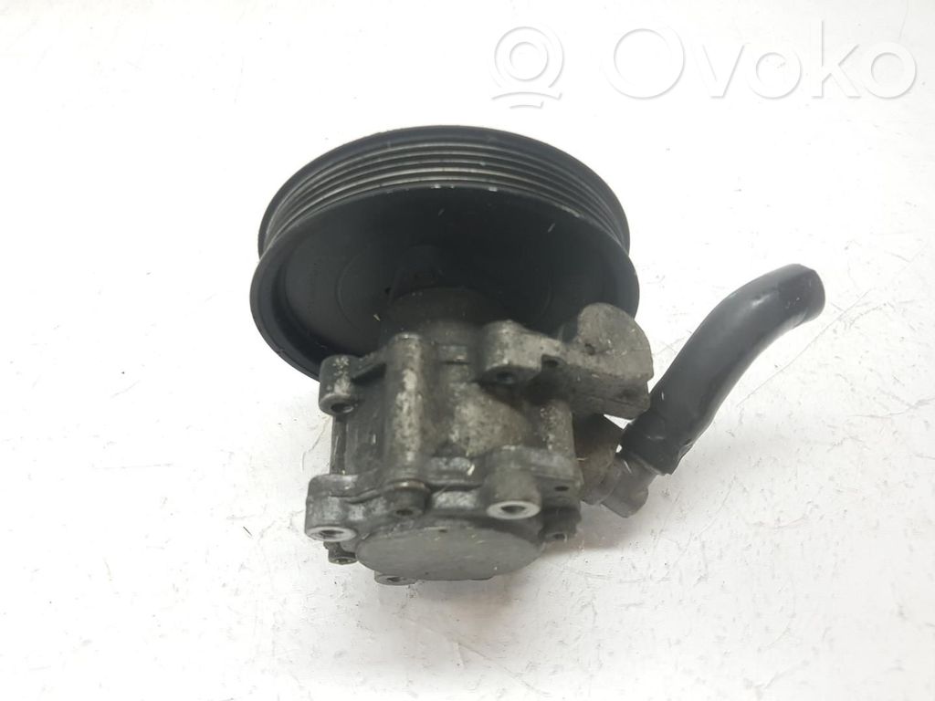 BMW 3 E36 Power steering pump 