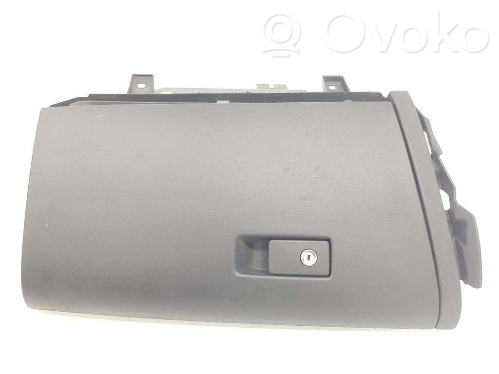 Volvo XC60 Handschuhfach 