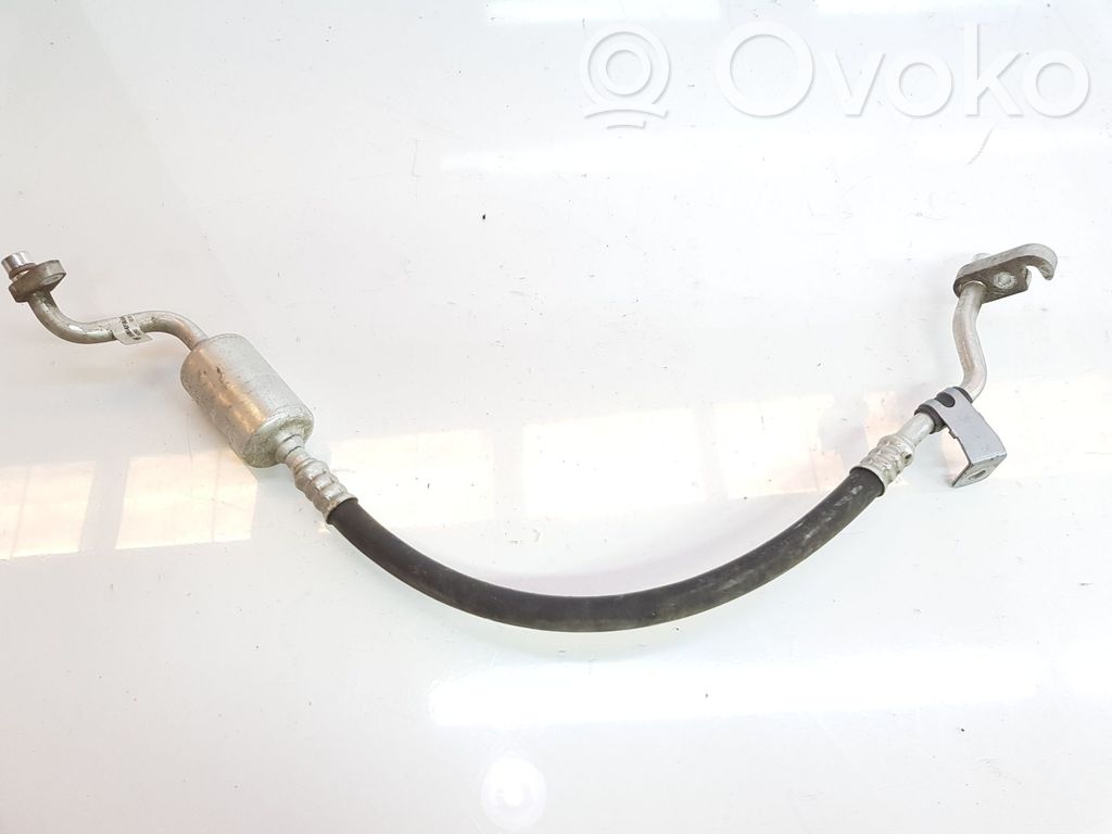 Nissan NV200 Ilmastointilaitteen putki (A/C) 