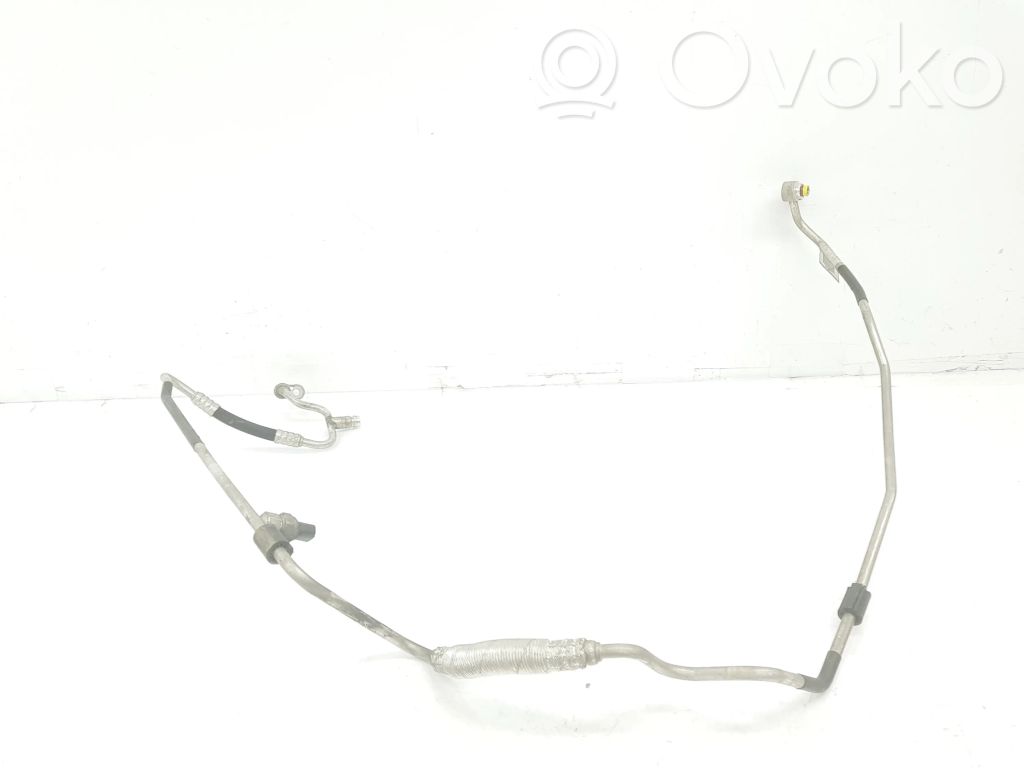 BMW 3 E90 E91 Ilmastointilaitteen putki (A/C) 