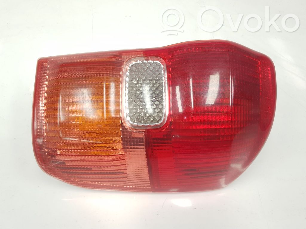 Toyota RAV 4 (XA20) Lampa tylna 