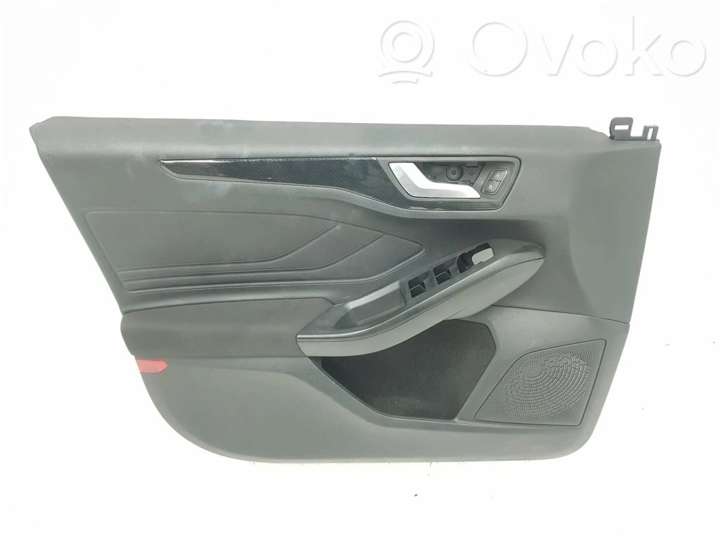 Ford Focus Priekšējo durvju apdare 