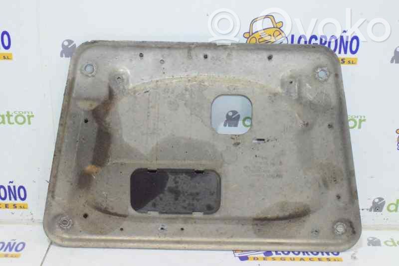 Placa protectora/protector antisalpicaduras motor   31103415148,31103415148