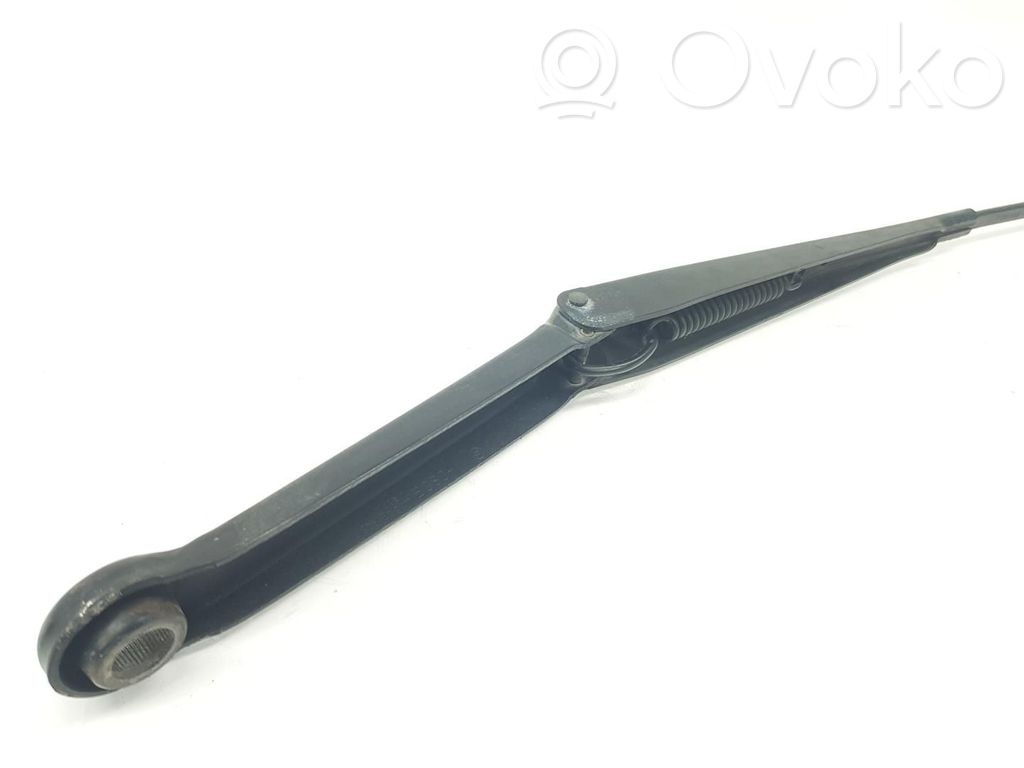BMW 3 E90 E91 Front wiper blade arm 