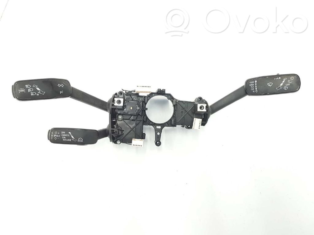 Seat Ateca Interruptores/botones de la columna de dirección 