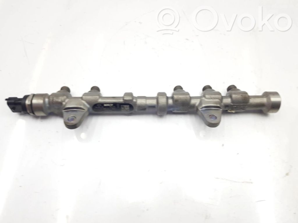 Opel Corsa D Tubo principal de alimentación del combustible 