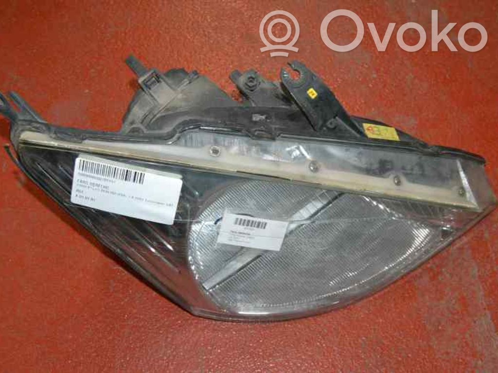 Ford Focus Headlight/headlamp 