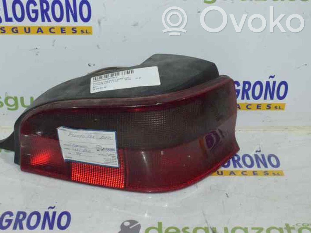 Citroen Saxo Aizmugurējais lukturis virsbūvē 