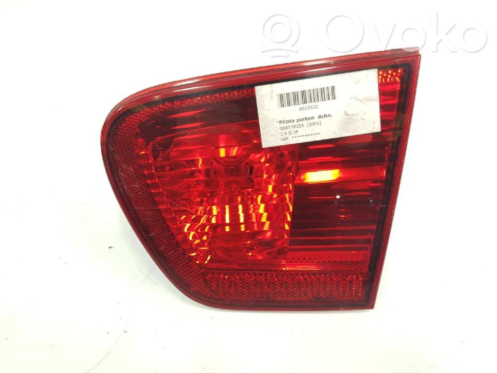 Seat Ibiza II (6k) Aizmugurējais lukturis pārsegā 