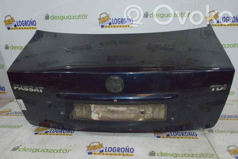 Volkswagen PASSAT B5 Tylna klapa bagażnika 
