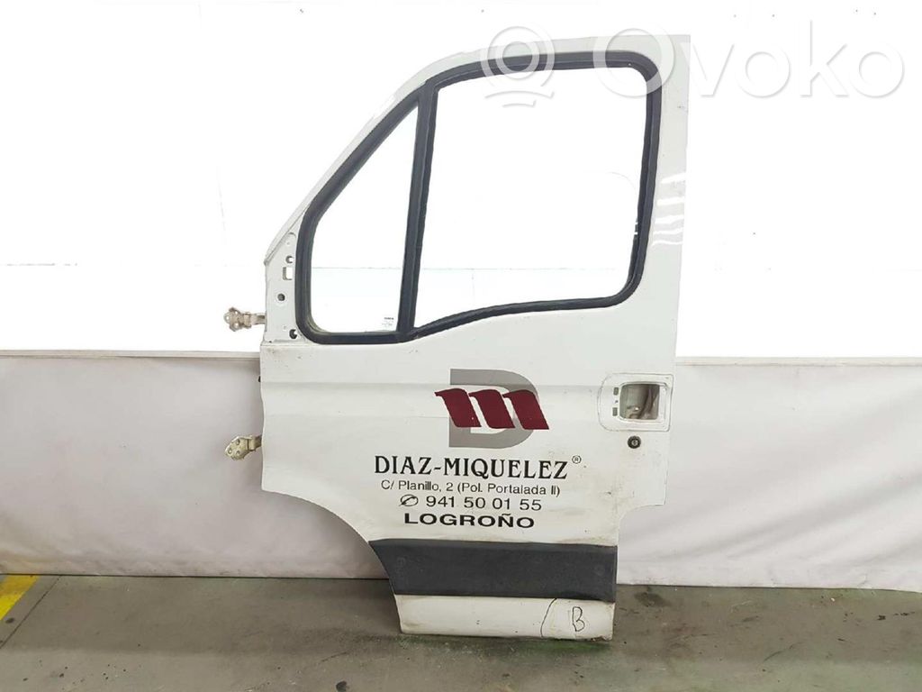 Iveco Daily 6th gen Puerta delantera 