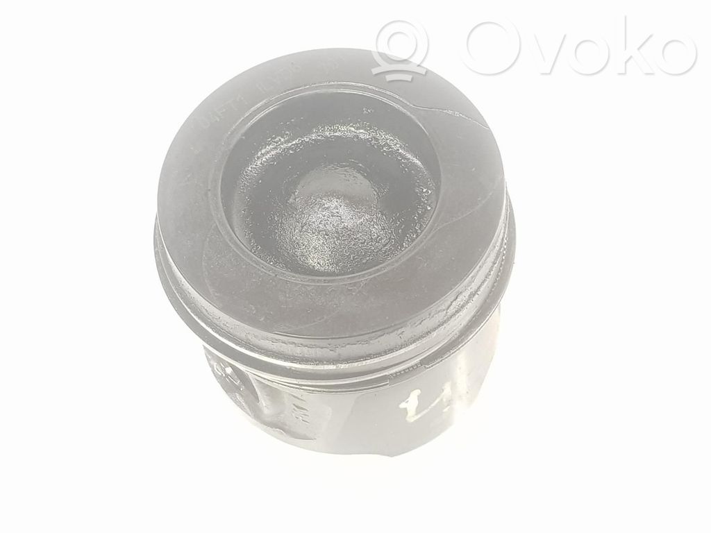 Nissan Qashqai Piston