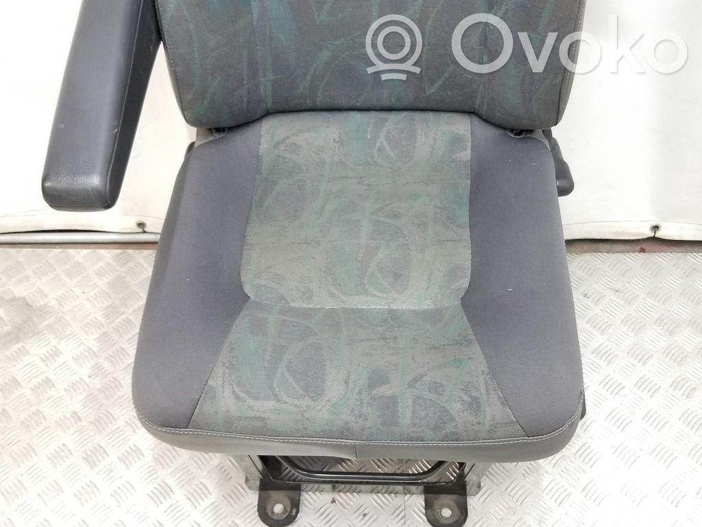 Ford Transit -  Tourneo Connect Kuljettajan istuin 