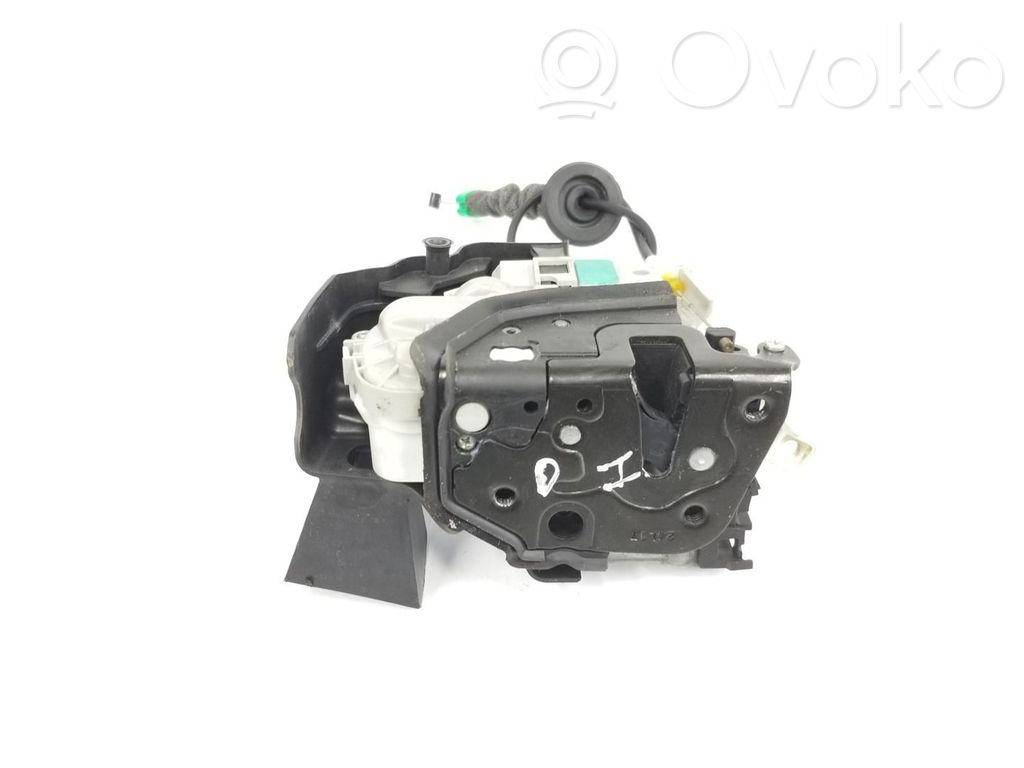 Audi A4 S4 B9 Etuoven lukko