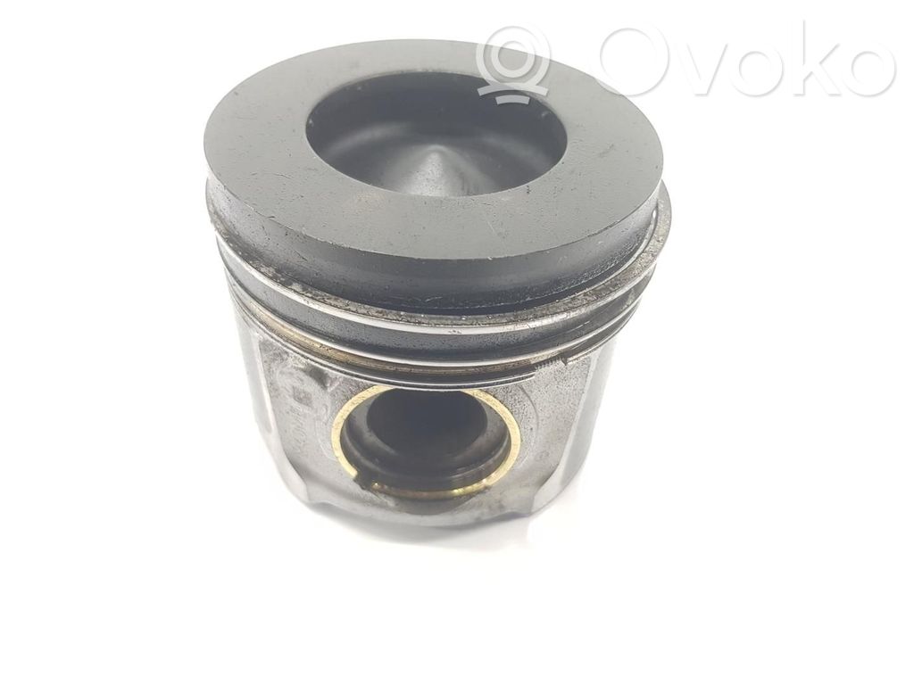 BMW 4 F32 F33 Piston 