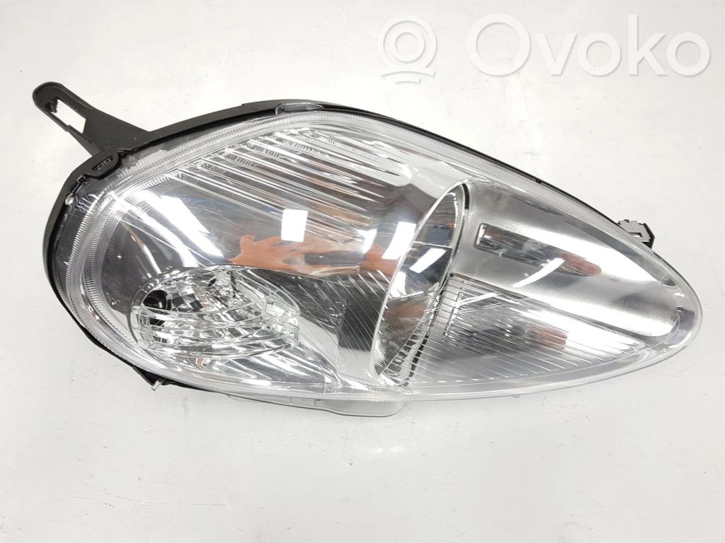 Fiat Grande Punto Phare frontale