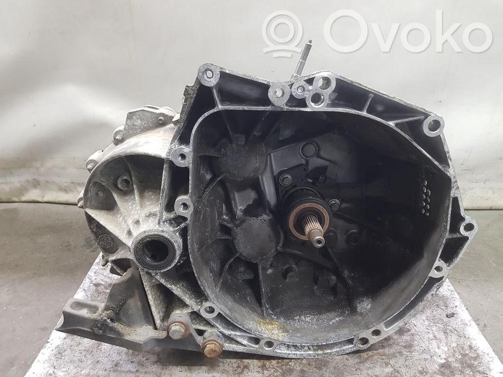 Peugeot 5008 Cutie viteze manuală cu 5 trepte 