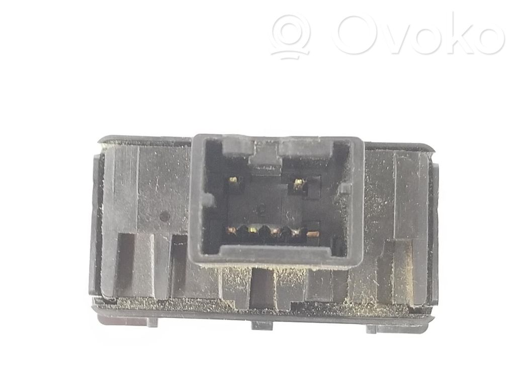 Nissan NP300 Otros interruptores/perillas/selectores 