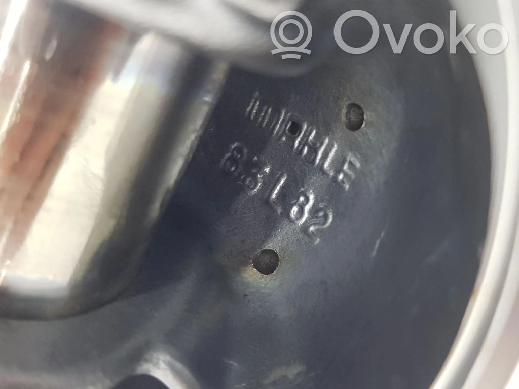 Audi A4 S4 B8 8K Pistón 