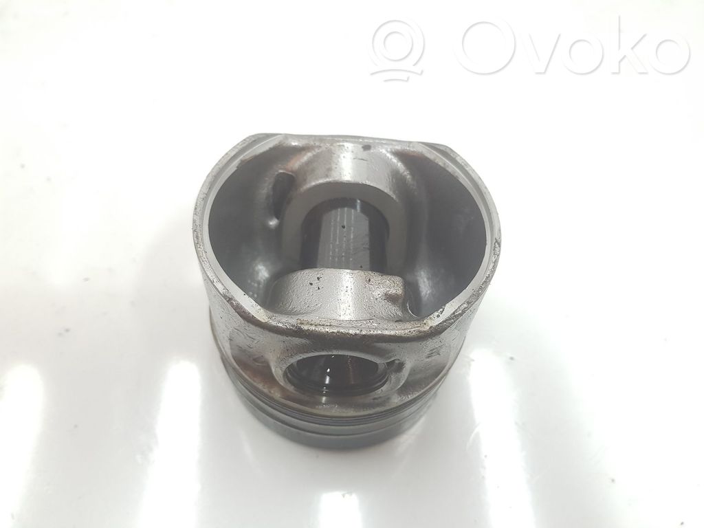 Seat Ibiza IV (6J,6P) Pistone