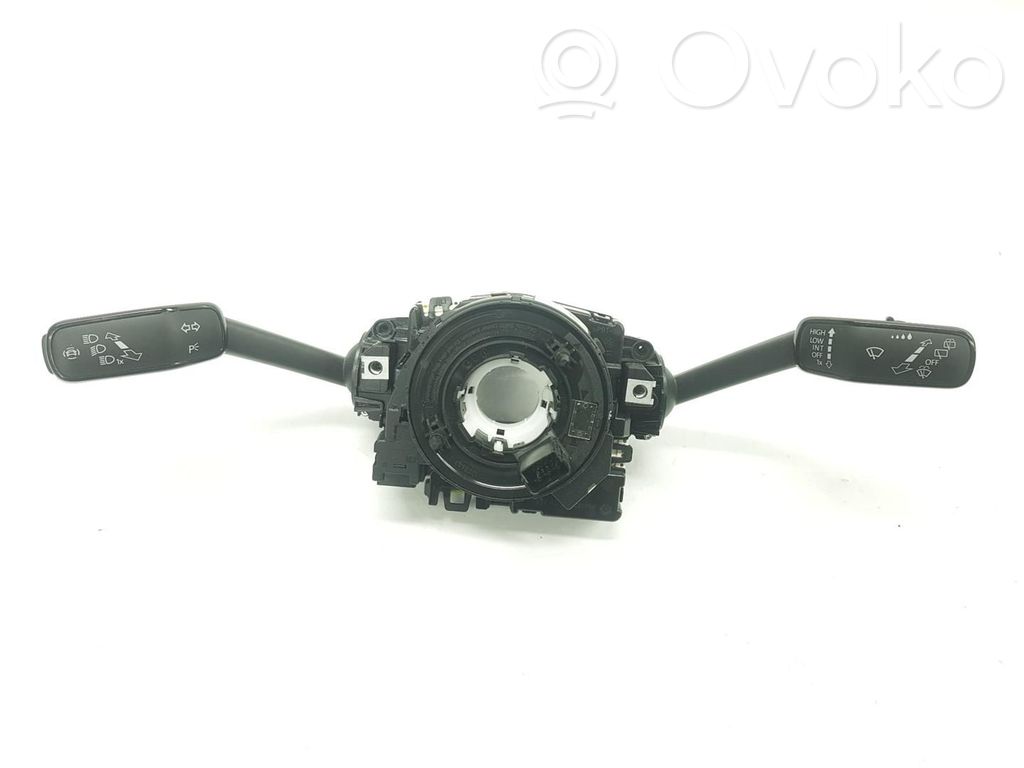 Volkswagen Golf VIII Interruptores/botones de la columna de dirección 