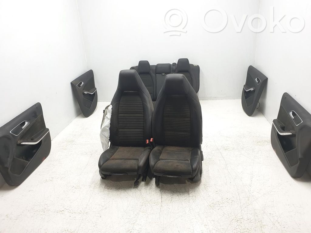 Mercedes-Benz A W176 Juego del asiento 