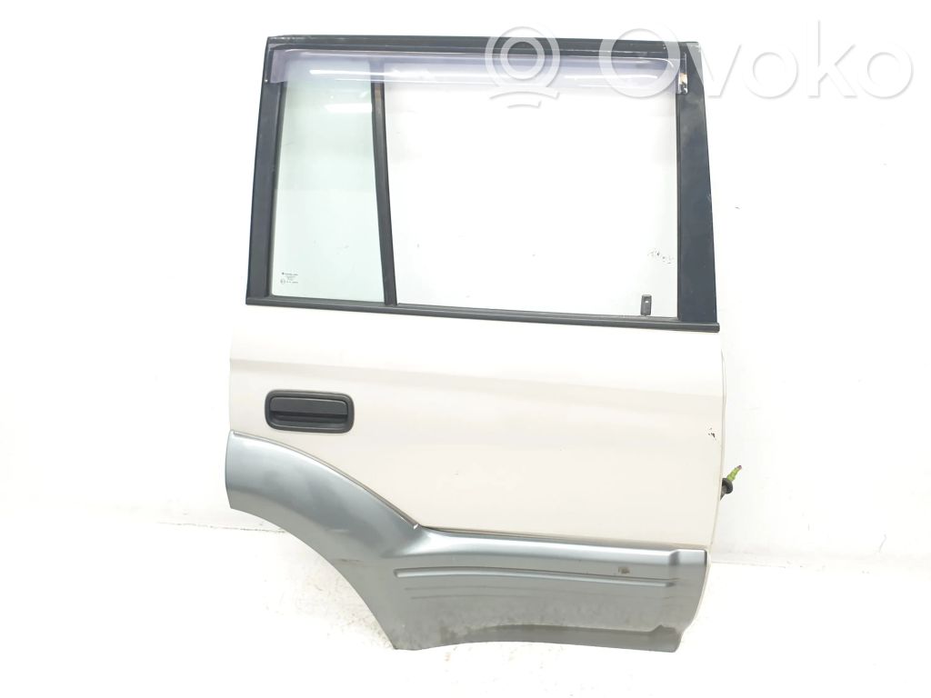 Toyota Land Cruiser (HDJ90) Drzwi tylne 