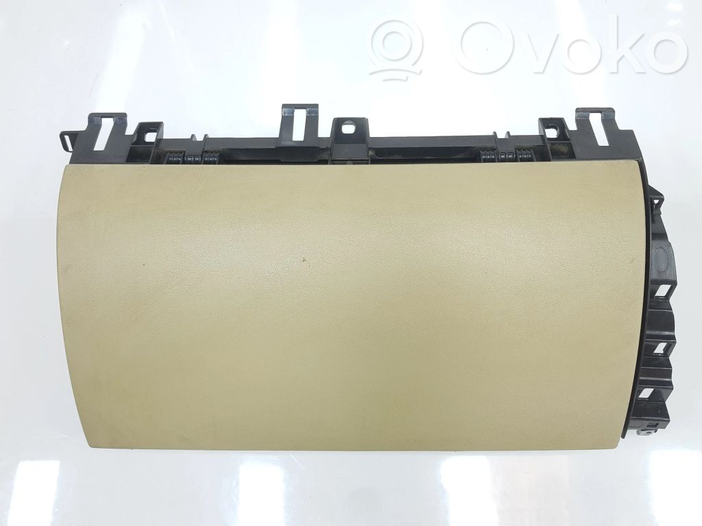 Guantera   C2Z15962SEL,8X23F060T10AM0SEL