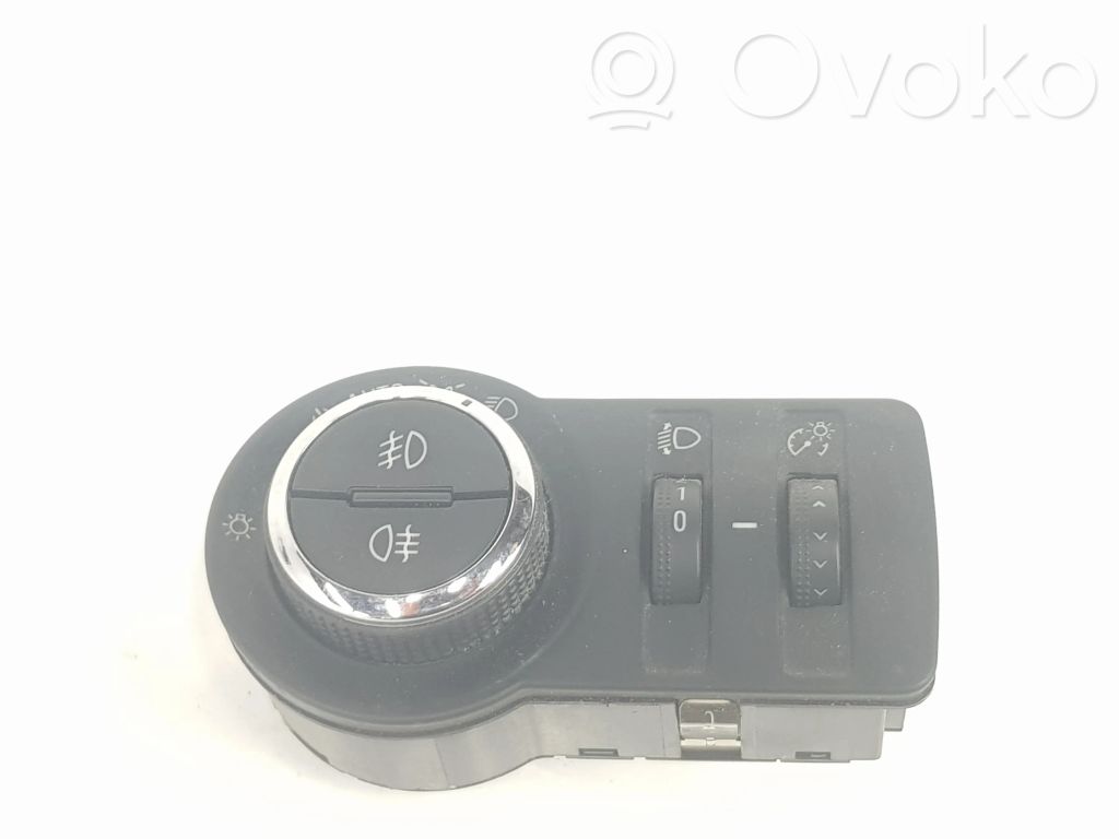 Opel Insignia A Przełącznik świateł