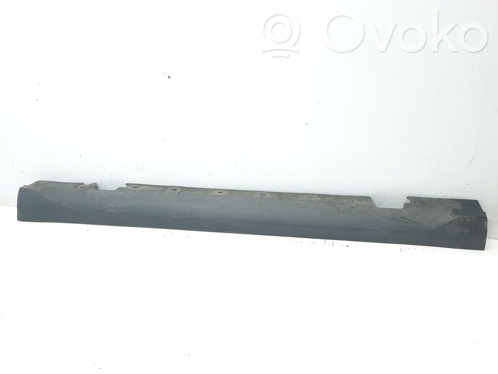 BMW X1 E84 Sill 