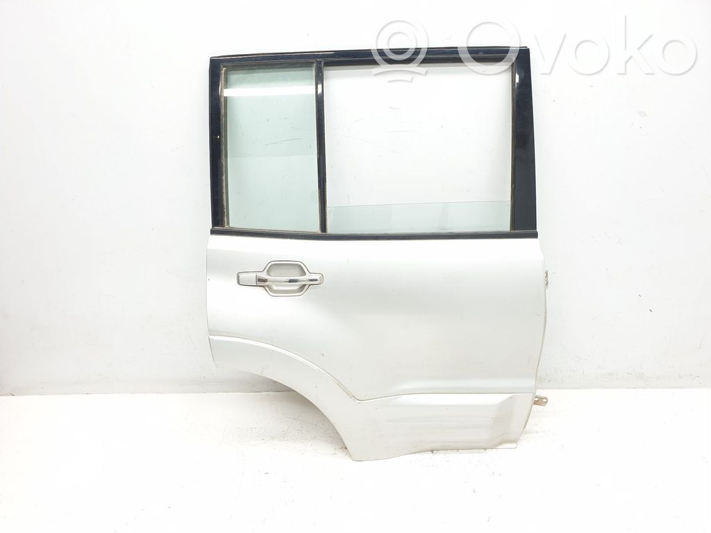 Mitsubishi Montero Puerta trasera 