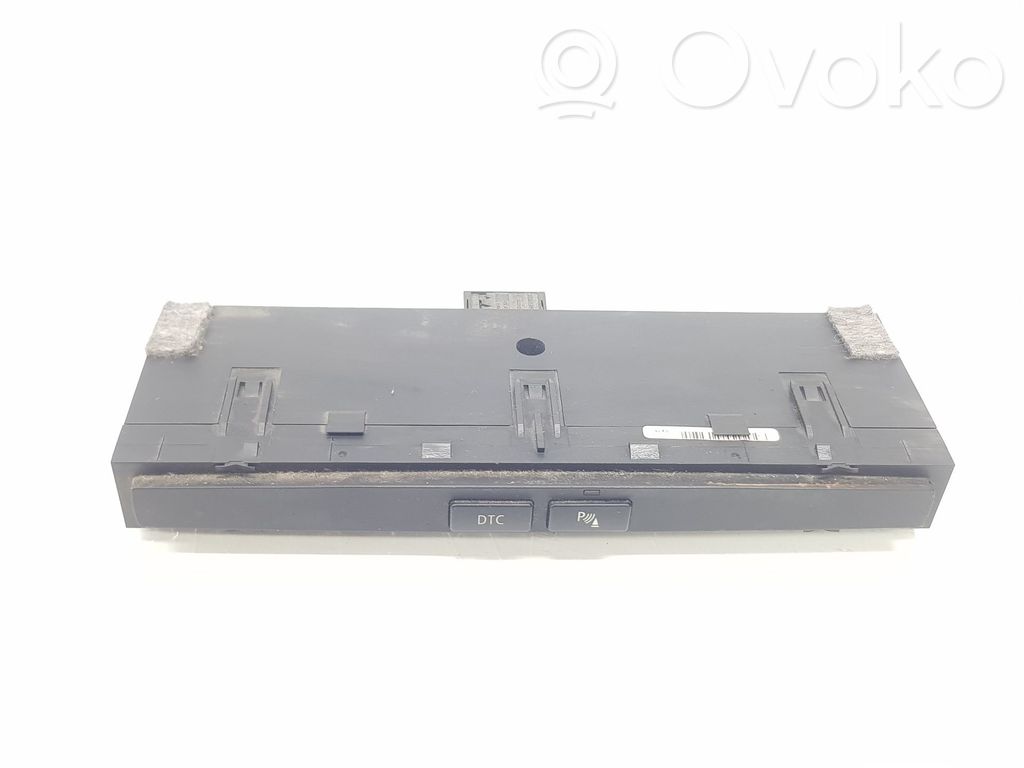 BMW 5 E60 E61 Citu veidu slēdži / pogas / pārslēdzēji 