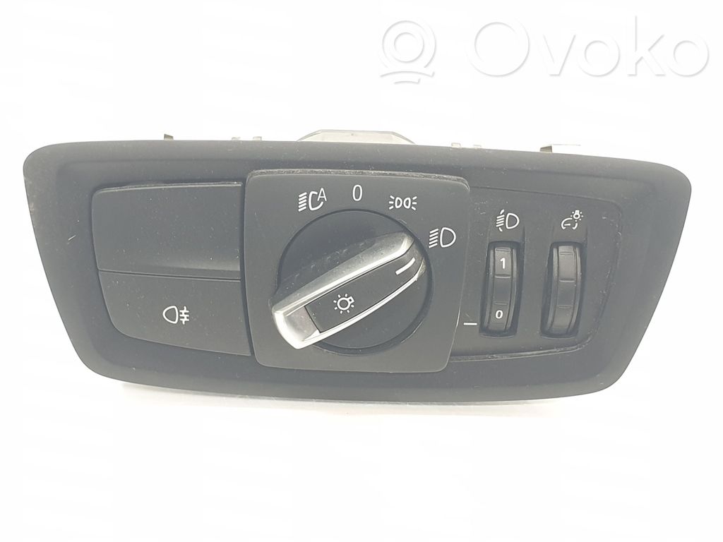 BMW 2 F22 F23 Przełącznik świateł 