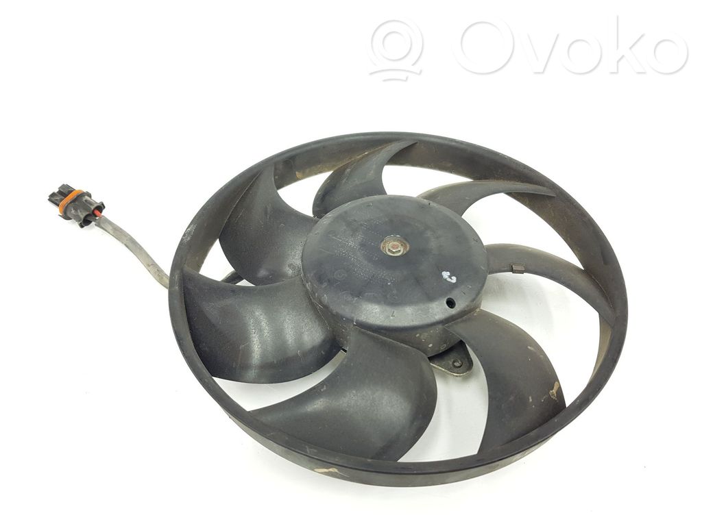 Land Rover Freelander 2 - LR2 Ventilator electric răcire radiator 