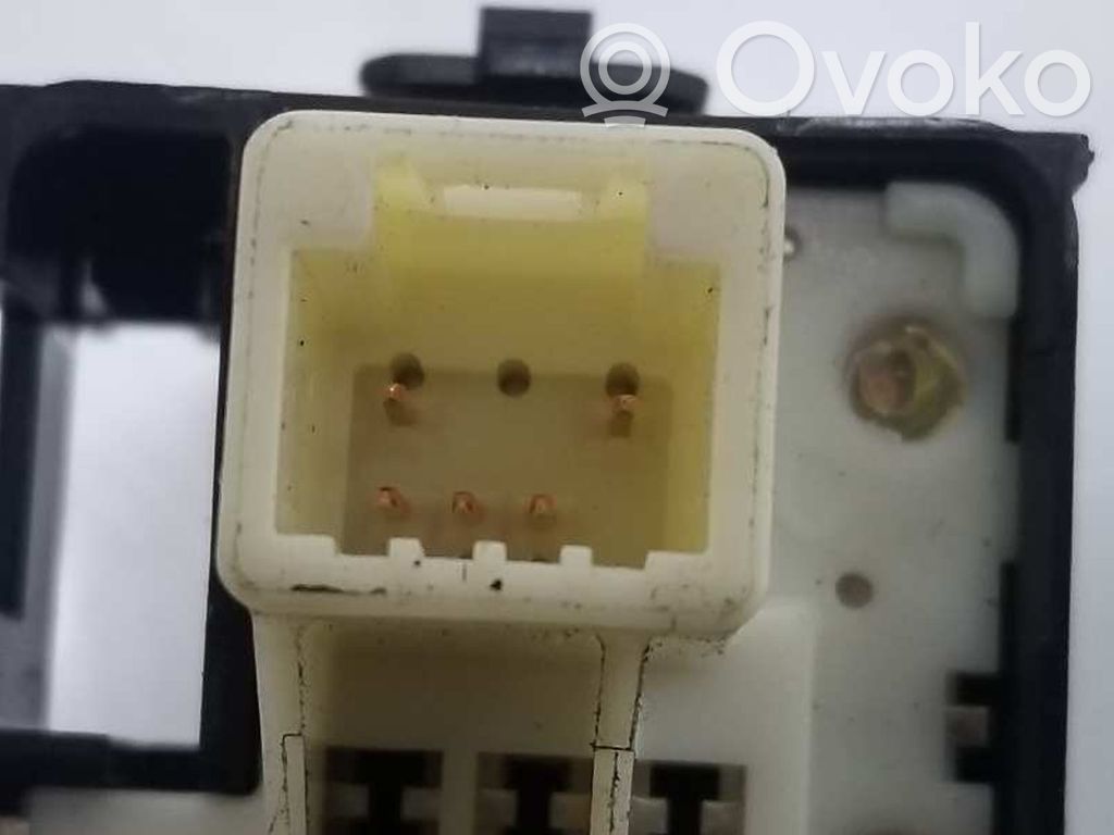 Lexus CT 200H Electric window control switch 