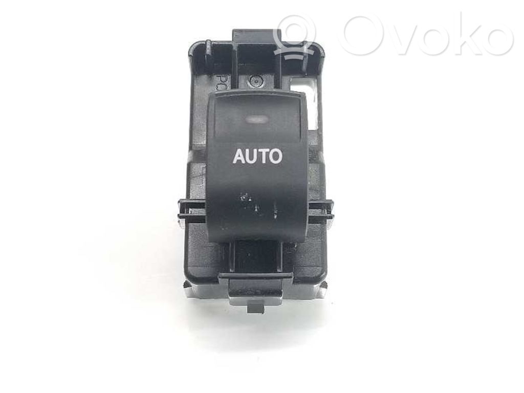 Lexus CT 200H Electric window control switch 