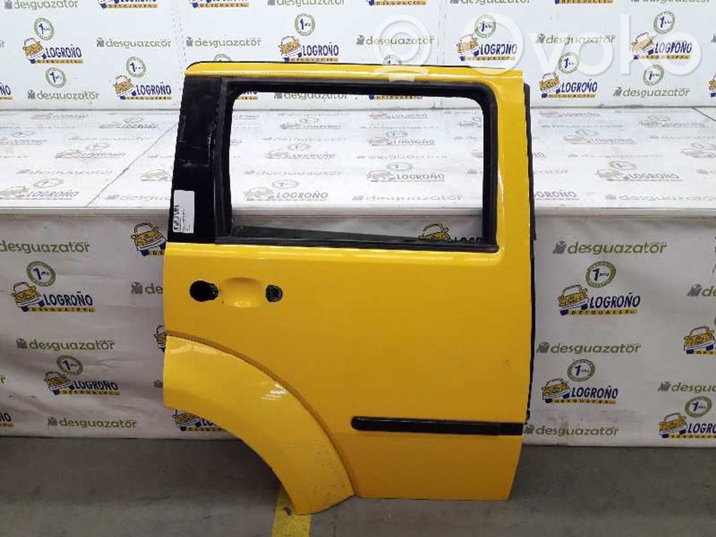 Dodge Nitro Galinės durys 