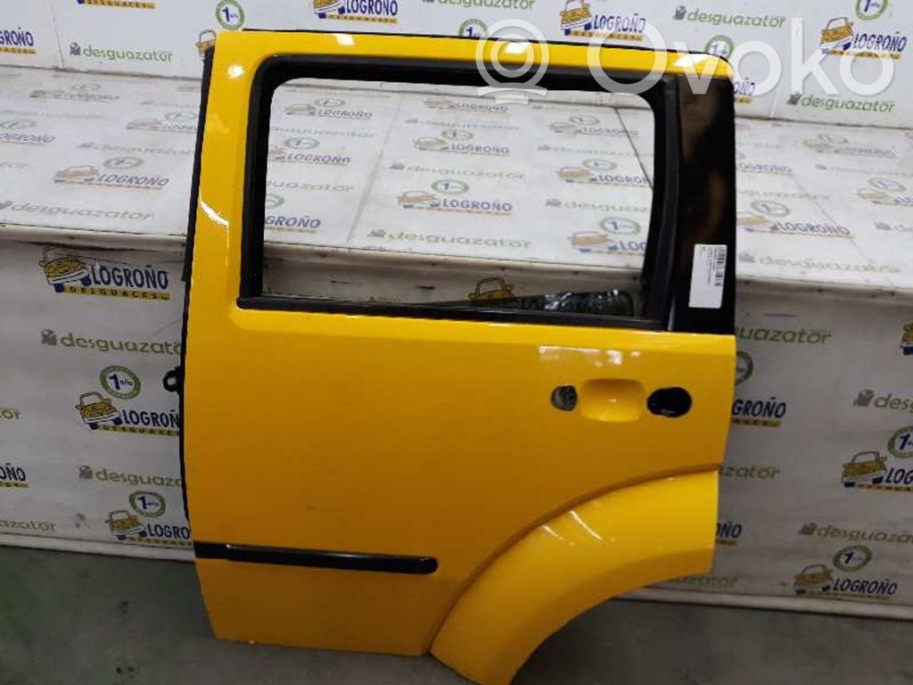 Dodge Nitro Galinės durys 