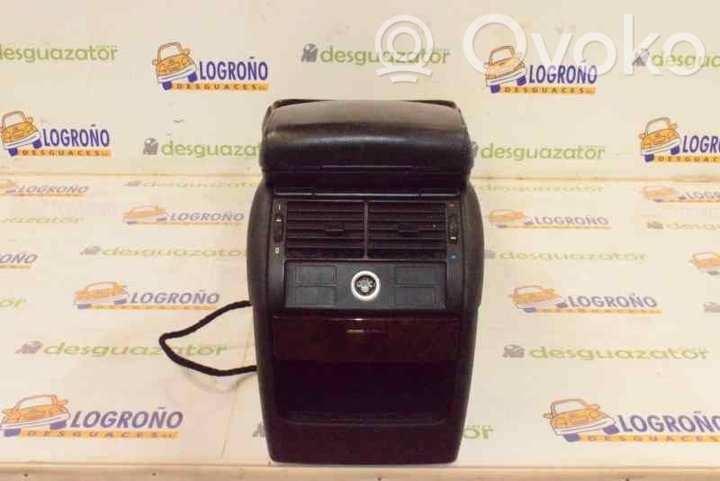 Armrest   51168402933,51168408026
