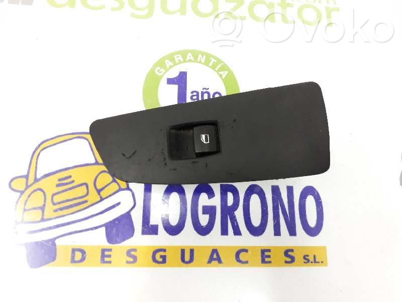 Interruptor del elevalunas eléctrico   6935534,61316970242